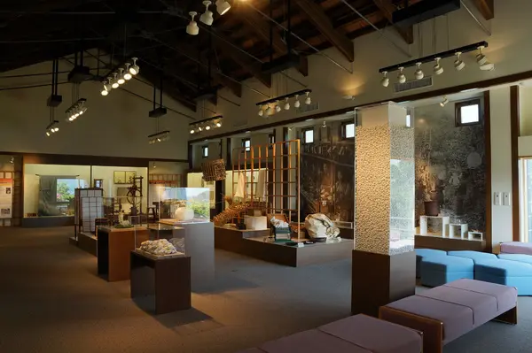 八尾曳山展示館-2