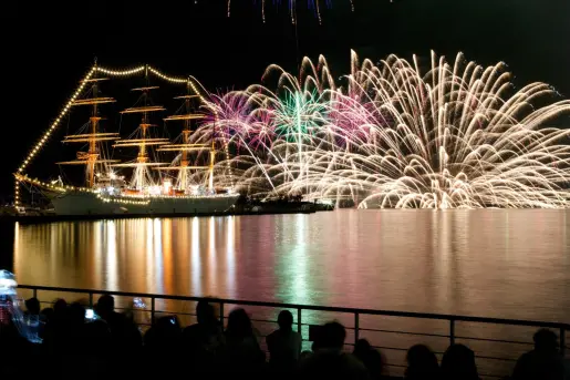 Toyama Shinminato Fireworks Display-3