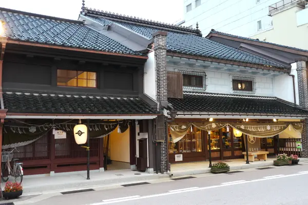 高岡山町筋土蔵造りフェスタ-1
