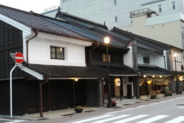 高岡山町筋土蔵造りフェスタ-3