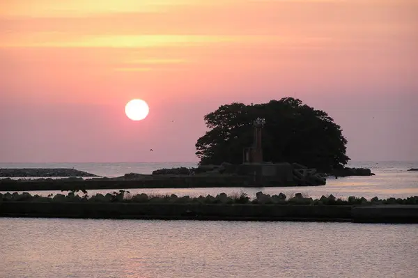 The sunrise from Himi-1