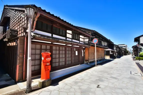 金屋町「千本格子の家並み」（重要伝統的建造物群保存地区）-2
