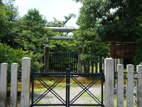 恒性皇子の墓-2