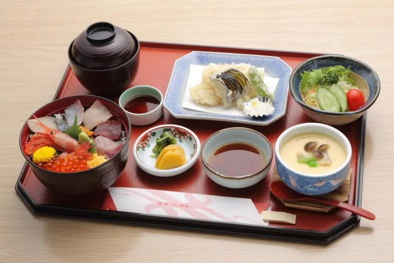 海鮮丼定食