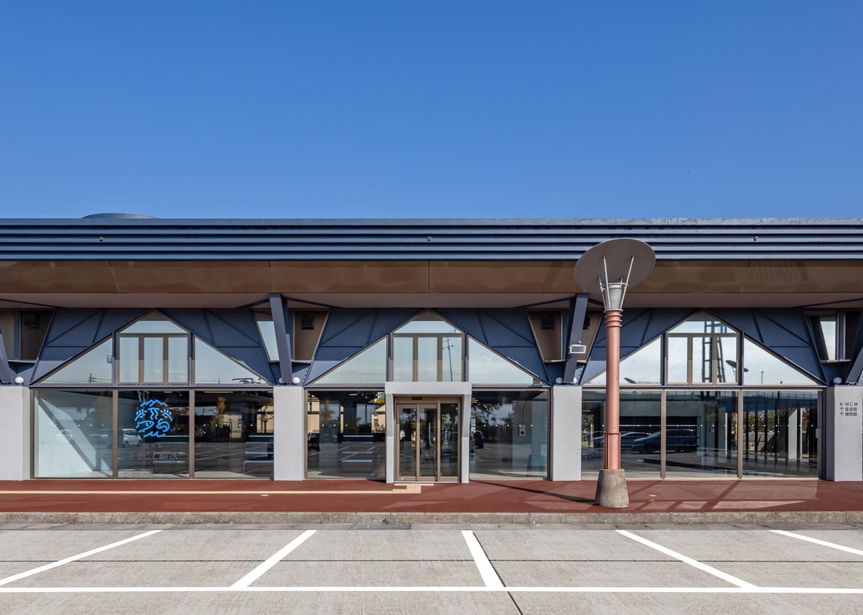 휴게소 신미나토-3