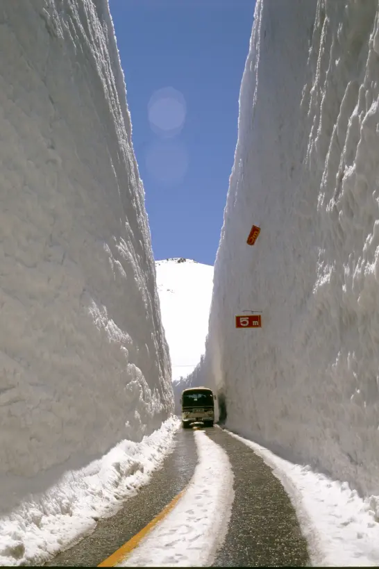 立山黒部・雪の大谷フェスティバル-6