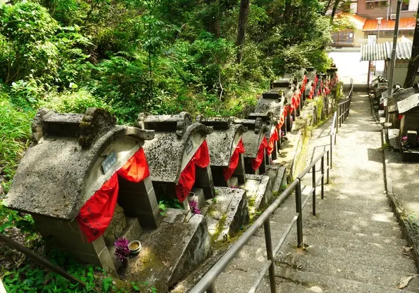 穴の谷の霊水-1