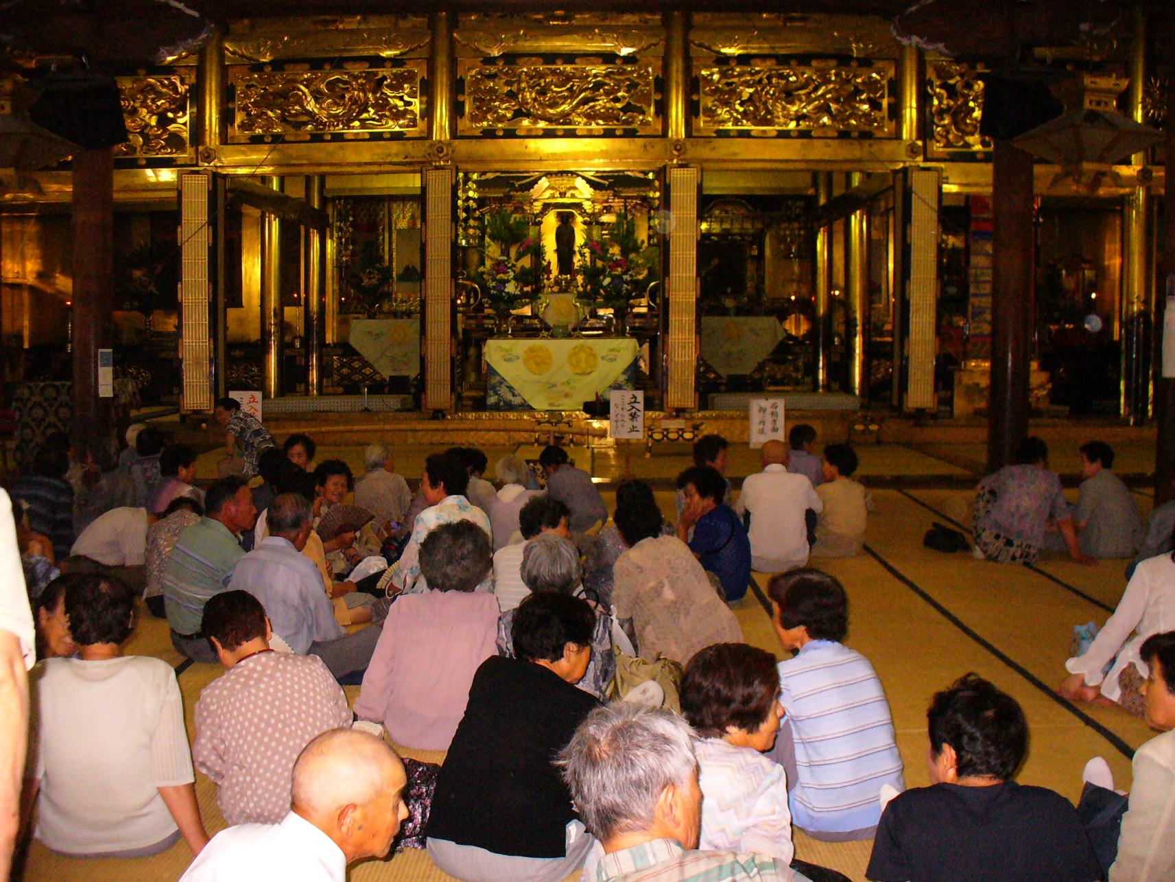 城端別院善徳寺虫干法会-1