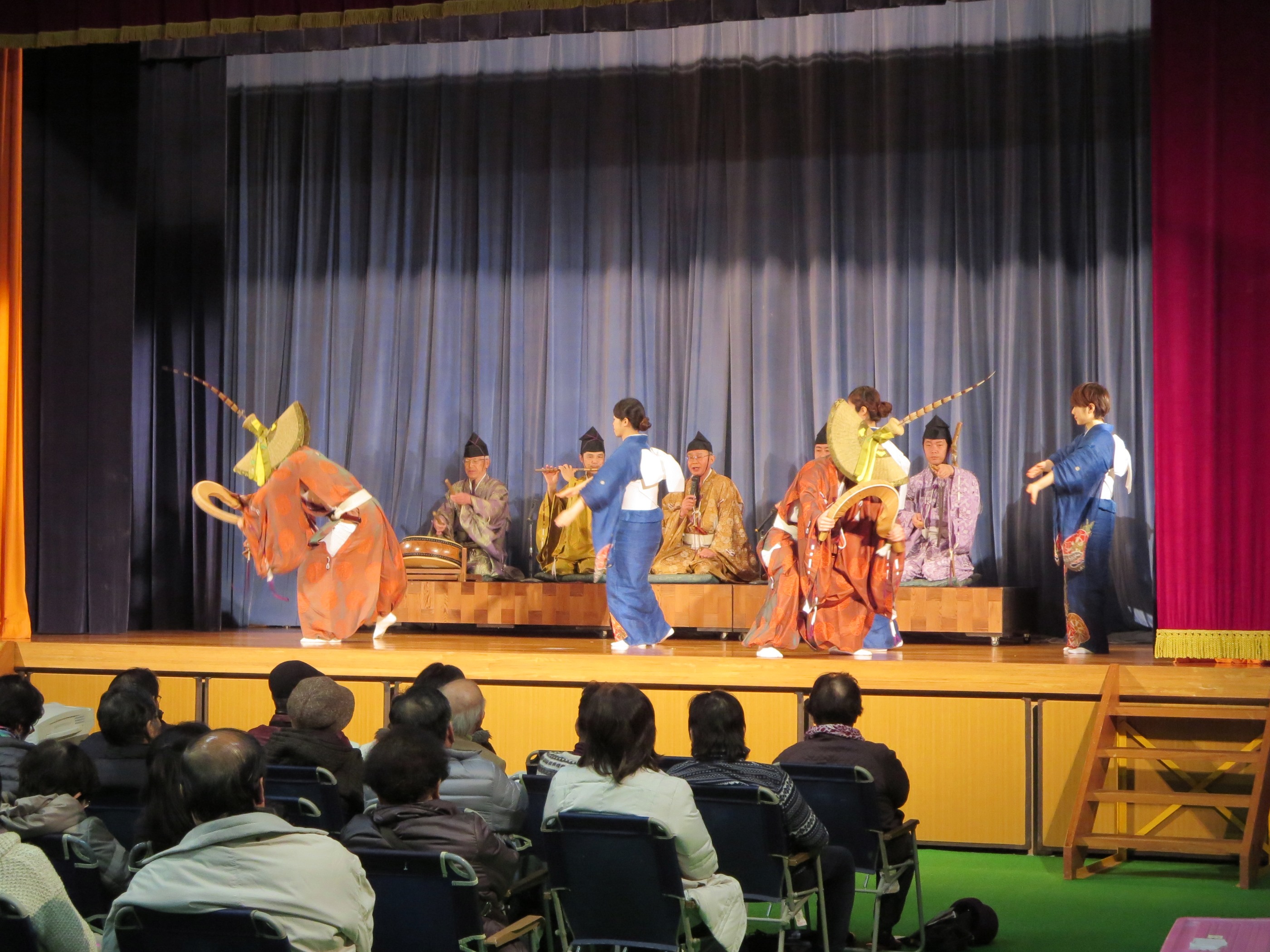 見ごたえのあるこきりこステージ