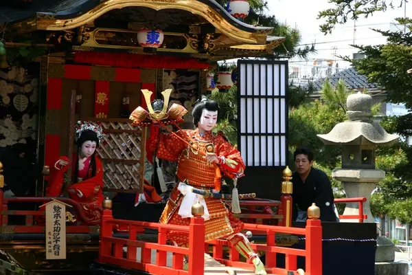 出町子供歌舞伎曳山-2