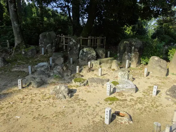 土山御坊跡と古塁-3