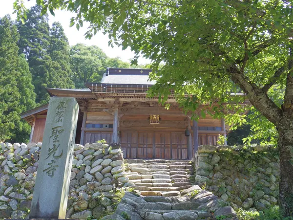 聖光寺の太子像-1
