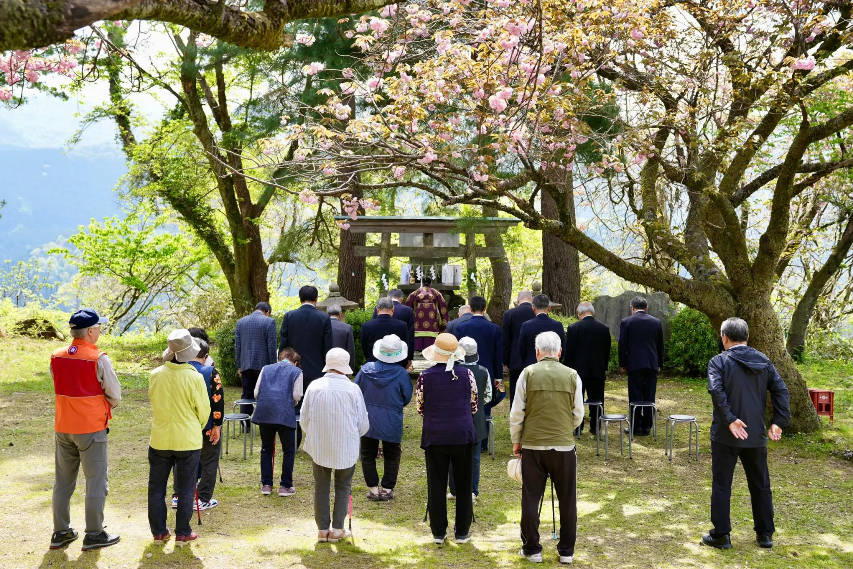 安全祈願の山開き神事