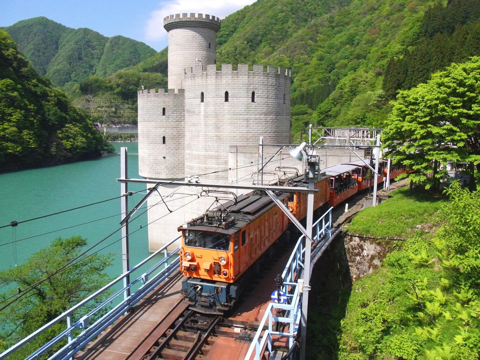 黒部峡谷トロッコ電車 / 黒部峡谷-0