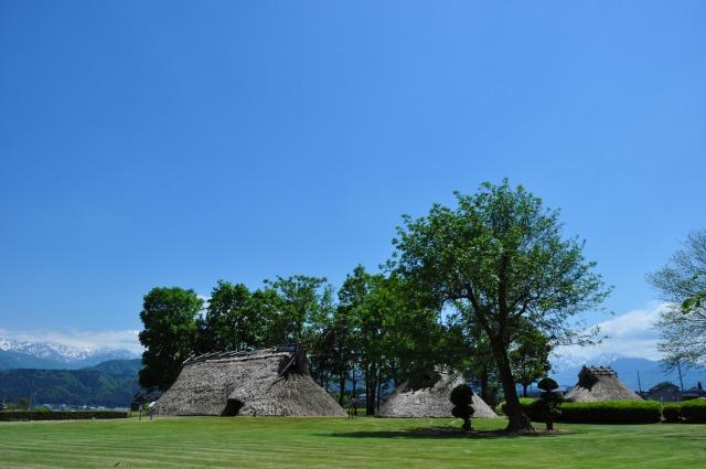 縄文時代の生活を学ぶことができる遺跡公園