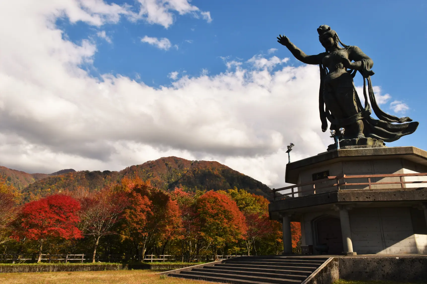 平和の像-6