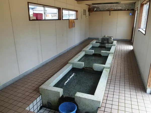 生地の共同洗い場-1