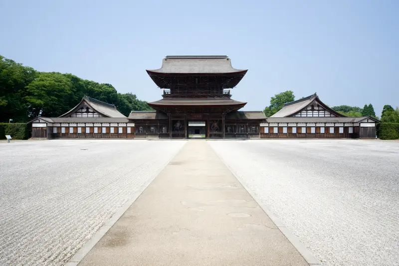 典雅な美しさを誇る国宝瑞龍寺
