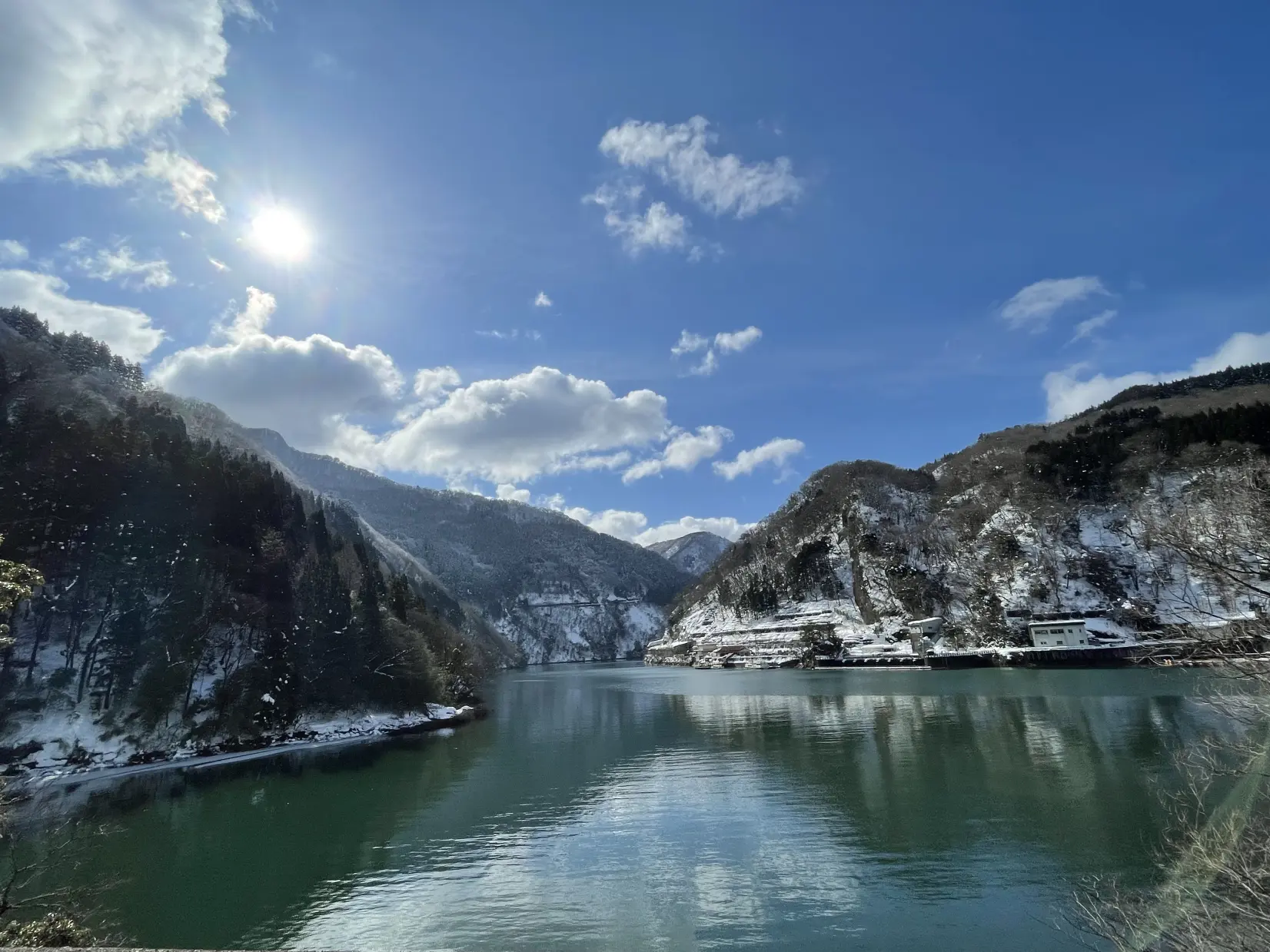 季節ごとに美しい姿を見せる庄川峡