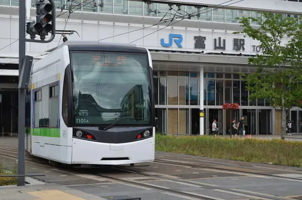 富山駅停留場-3