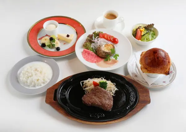 氷見牛ステーキ＆ワイン レストラン トロイカ-1