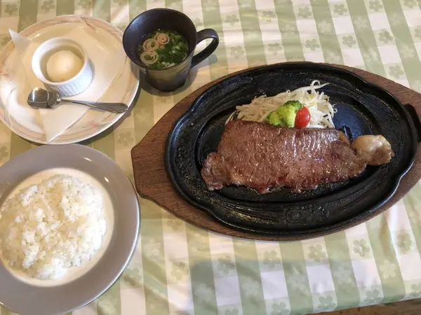 氷見牛ステーキ＆ワイン レストラン トロイカ-2