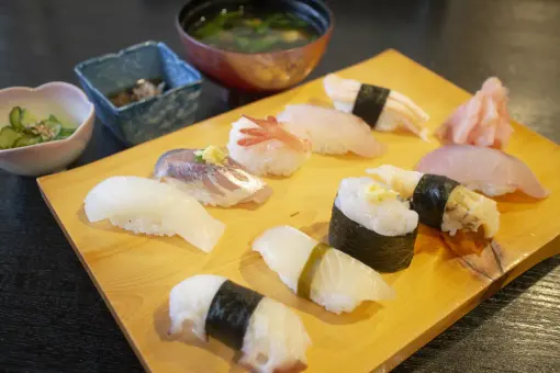 蛇の目寿し-0