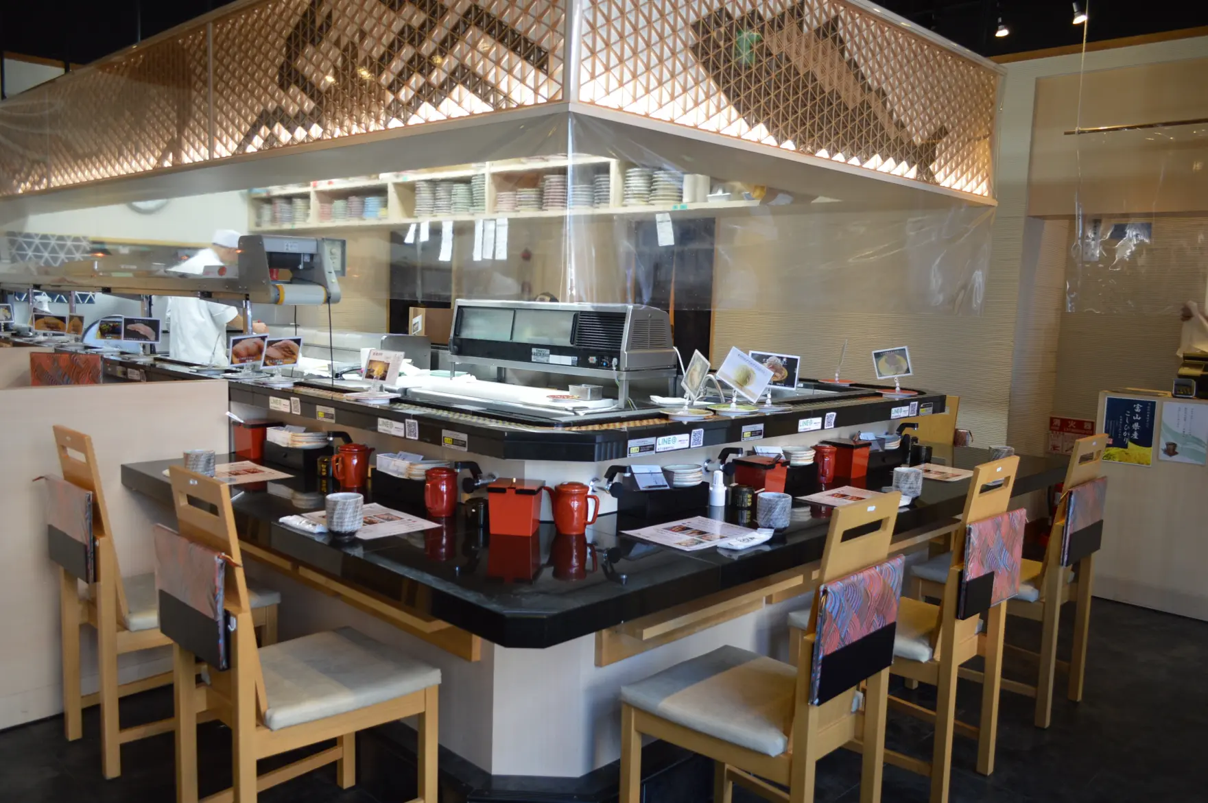廻転とやま鮨　富山駅前店-1