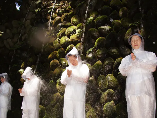 下山八幡社滝開き-1