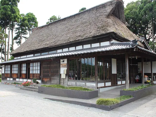 かつての暮らしが体験できる古民家