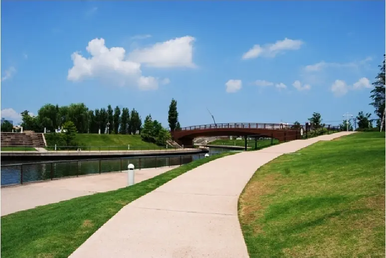 富岩運河　環水公園-1