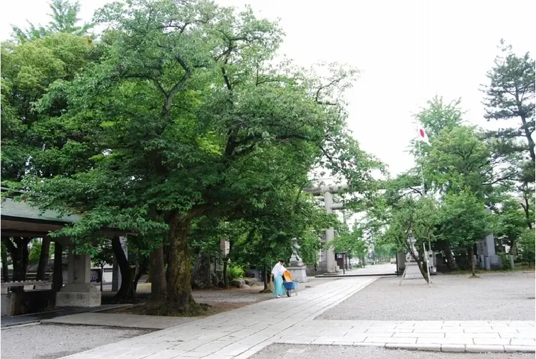 富山県護国神社-1