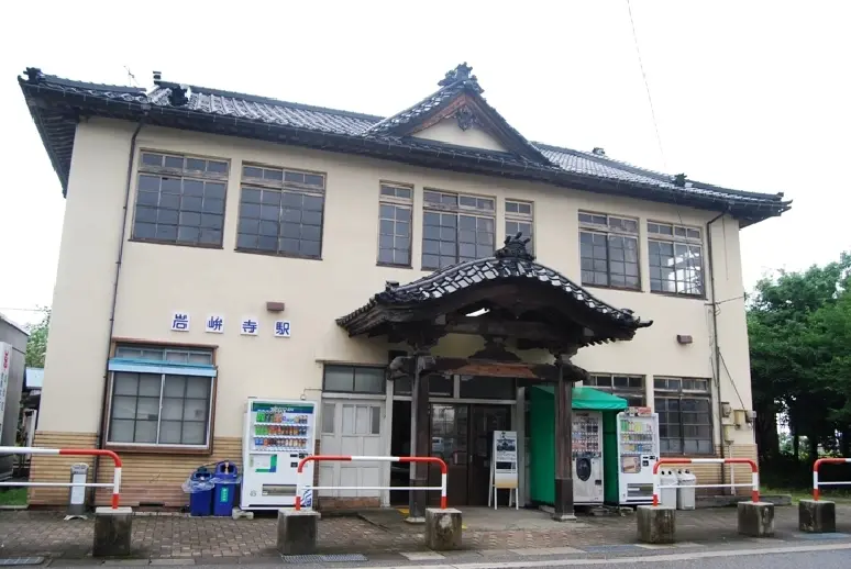 岩峅寺駅-1