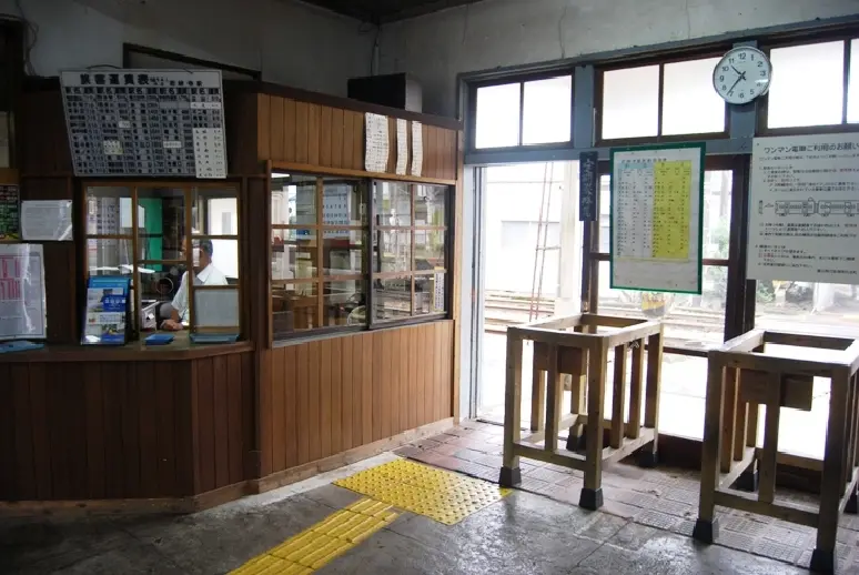 岩峅寺駅-2