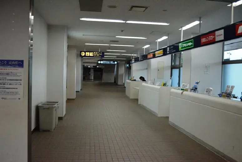 富山空港-9