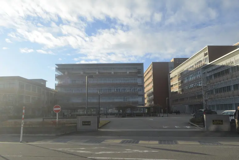 富山国際大学付属高校-1