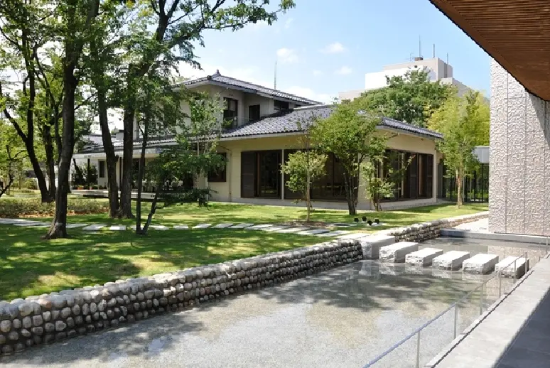 高志の国文学館　【外観】-6