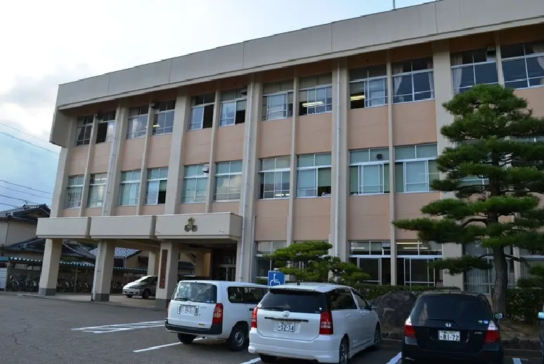 石動高校-4