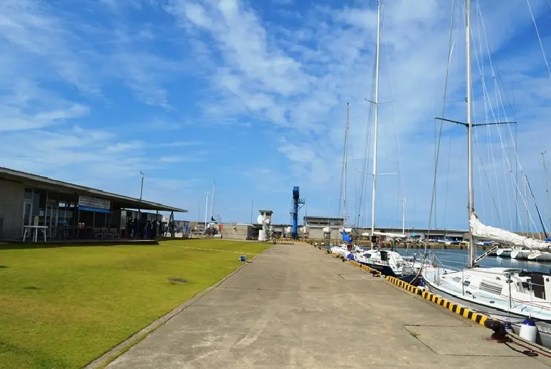 富山県新湊マリーナ　海竜マリンパーク-3