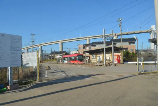 万葉線　越ノ潟駅-2
