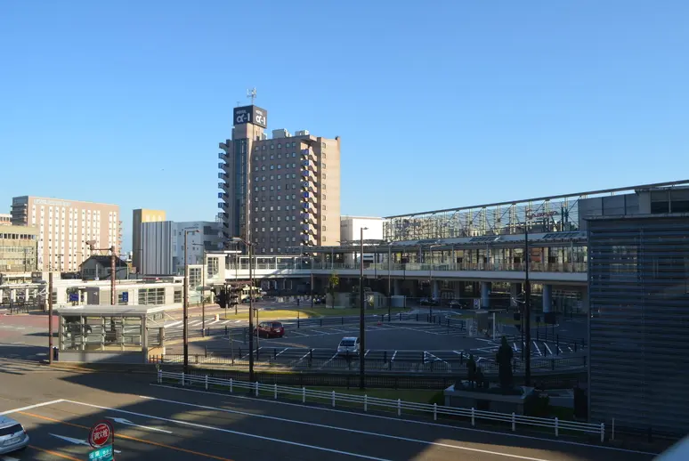 クルン高岡（高岡ステーションビル）-1