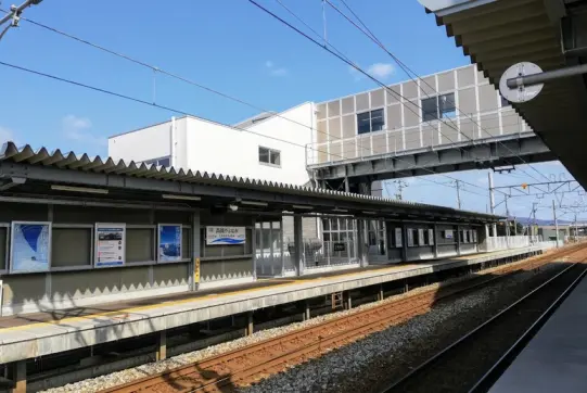 高岡やぶなみ駅-5