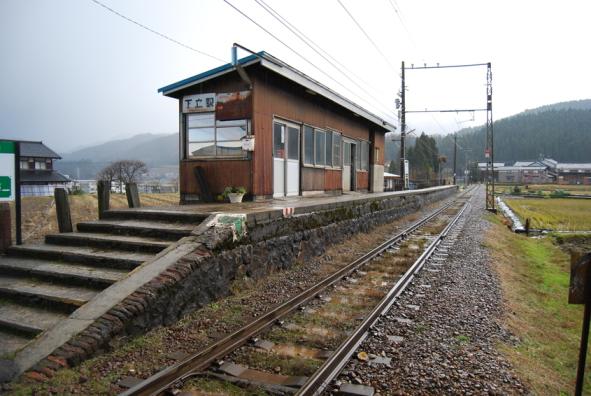 富山地方鉄道　下立駅-1