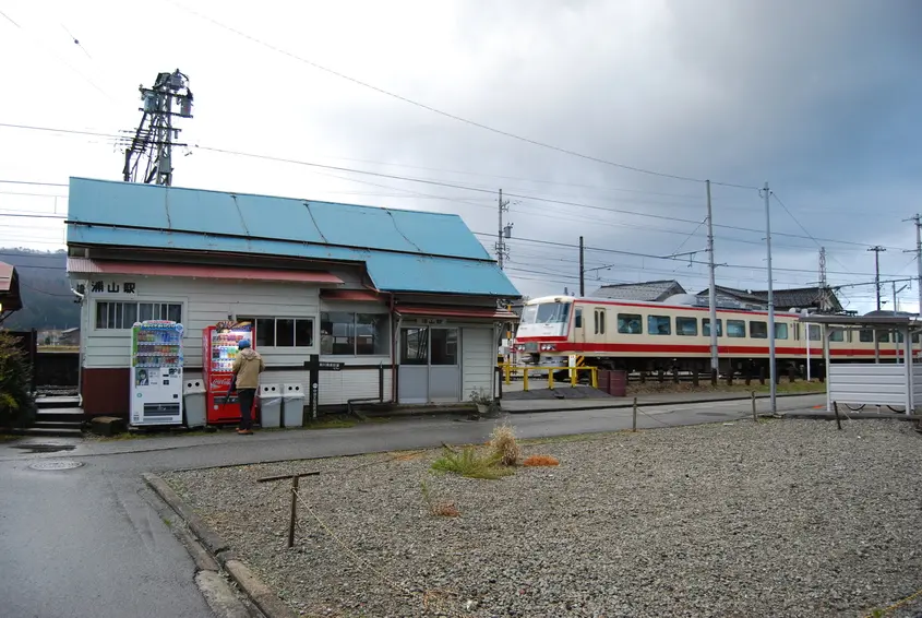 富山地方鉄道　浦山駅-3