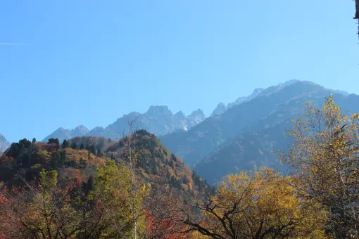 紅葉の馬場島森林セラピーロード、中山散策-1